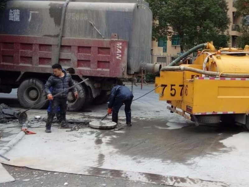 江阴专业清理隔油池化粪池清底市政清淤疏通下水道