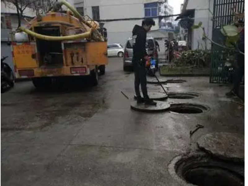 无锡江阴市华西村抽泥浆公司大型鱼塘打捞清理
